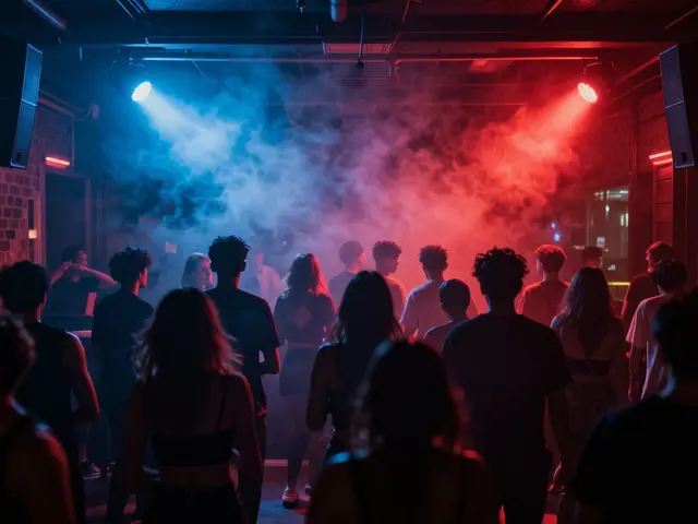 /blog/a-night-out-in-london-best-clubs-bars-and-late-night-eats