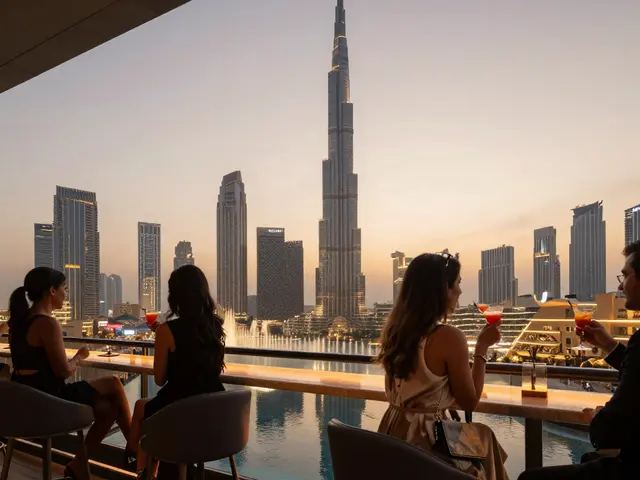 Nightlife in Dubai: Top 10 Must-Visit Nightclubs and Bars