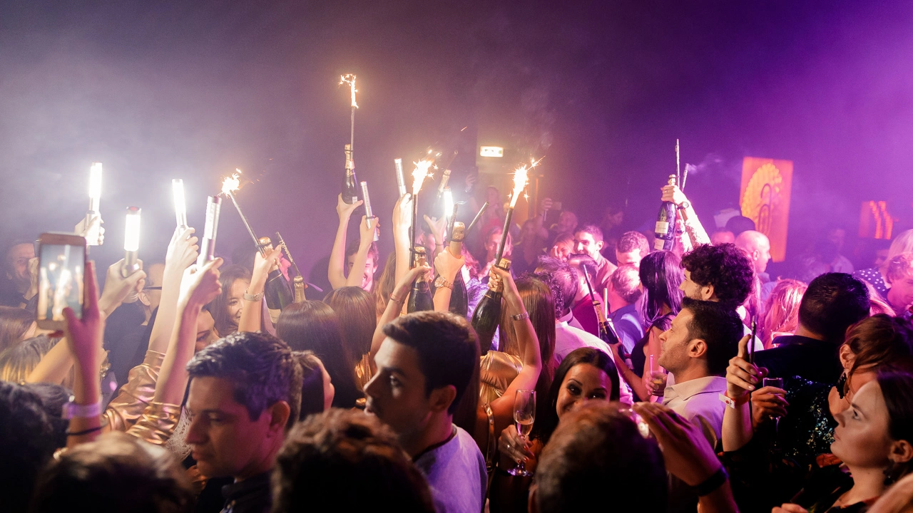 Abu Dhabi Nightlife: A Celebration of Music, Dance, and Culture